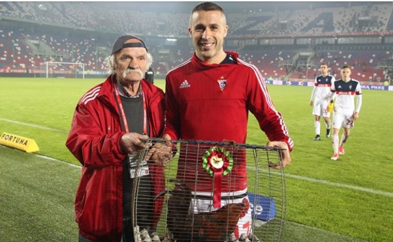 من بطولة كأس الأكفان