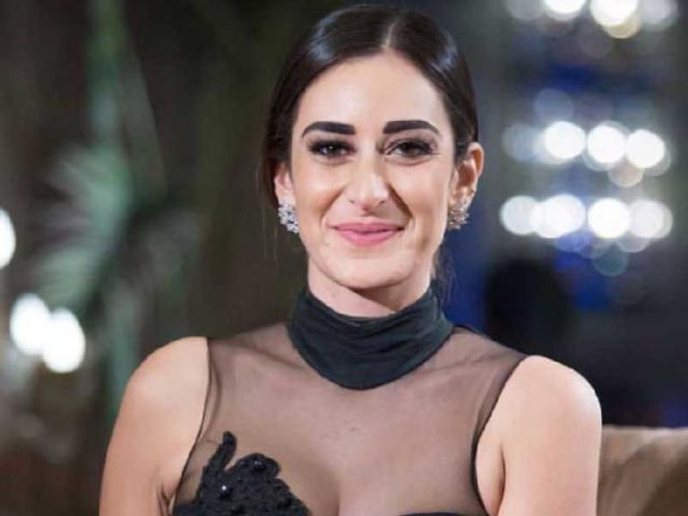 الفنانة المصرية أمينة خليل