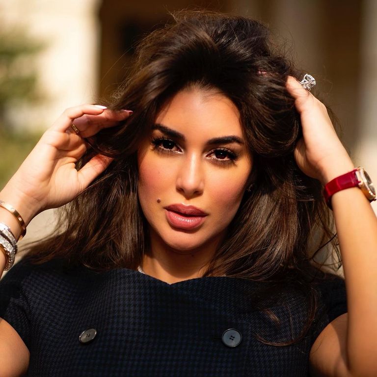 ياسمين صبري ترى أن النساء والمشاهير عرضة للتنمر