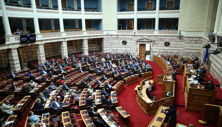 كيرياكوس ميتسوتاكيس رئيس وزراء اليونان