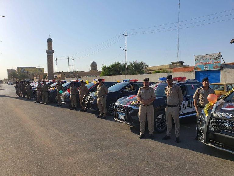 أمنيون عراقيون يستعدون للإداء بأصواتهم بـ