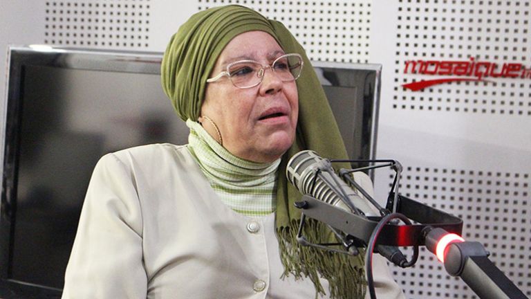 الفنانة التونسية عزيزة بولبيار