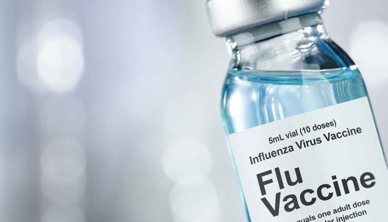 ألم الذراع من بين الآثار الجانبية للقاح الإنفلونزا