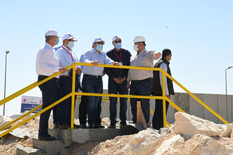 جولة تفقدية لوزير البترول المصري بالبحر الأحمر