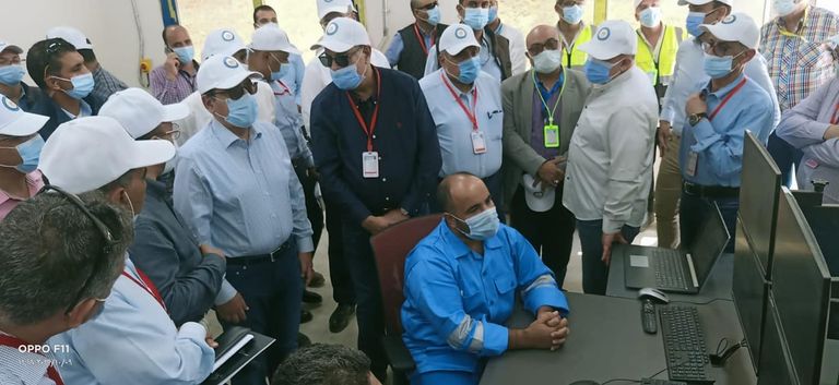 جولة تفقدية لوزير البترول المصري بالبحر الأحمر