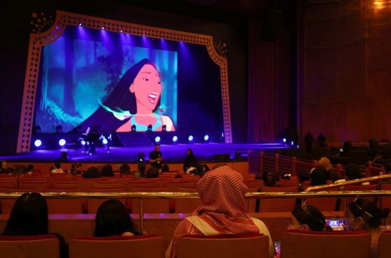 جانب من العرض الموسيقي لأميرات ديزني في الرياض