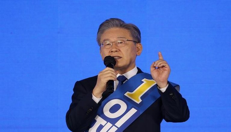 لي جاي ميونج مرشح الانتخابات الرئاسية المقبلة بكوريا الجنوبية