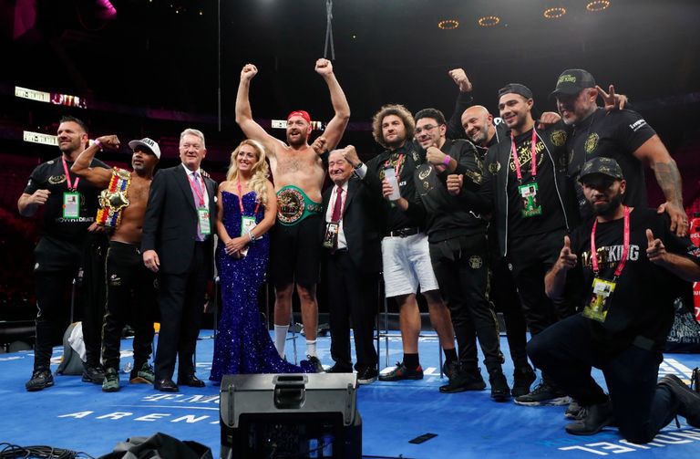 نزال تايسون فيوري وديونتاي وايلدر