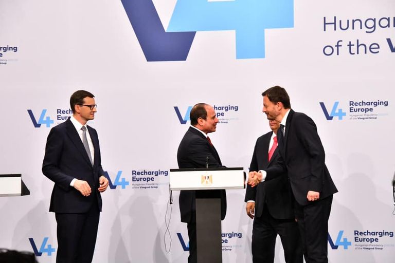 السيسي خلال مشاركته في قمة مصر ودول تجمع فيشجراد