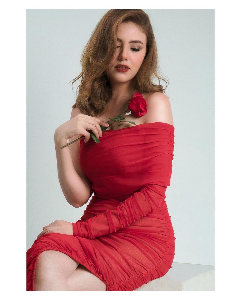 الفنانة المصرية رحمة حسن