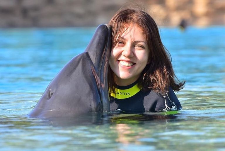 الفنانة المصرية رحمة حسن