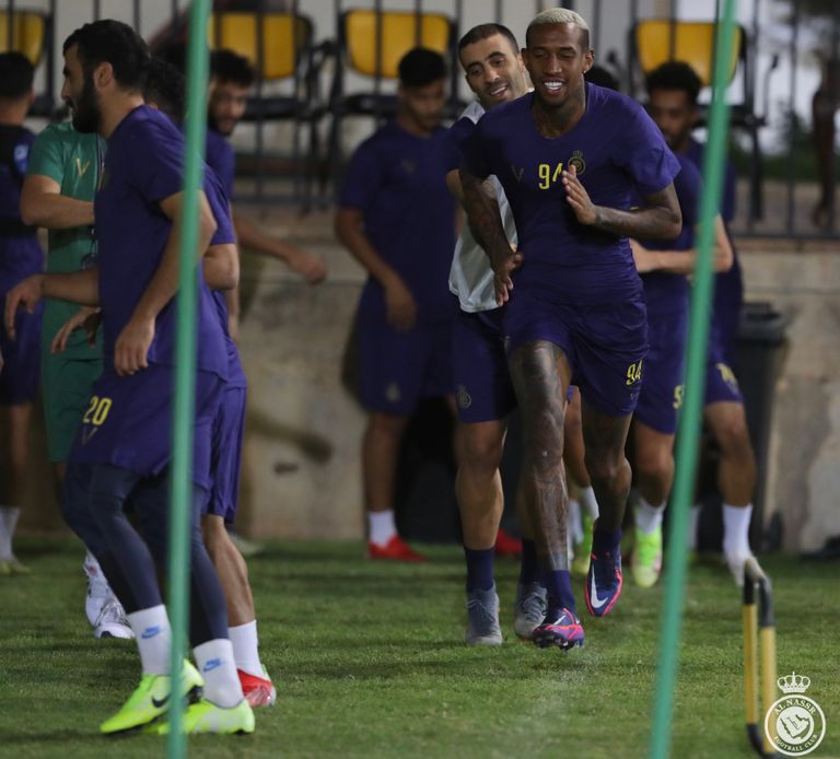بيدرو إيمانويل مدرب النصر السعودي
