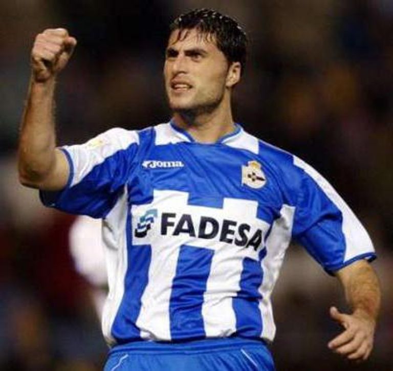 سمير نصري لاعب مانشستر سيتي السابق