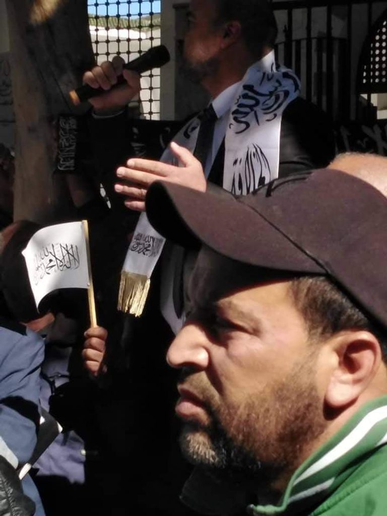 جانب من تجمع أنصار حزب التحرير