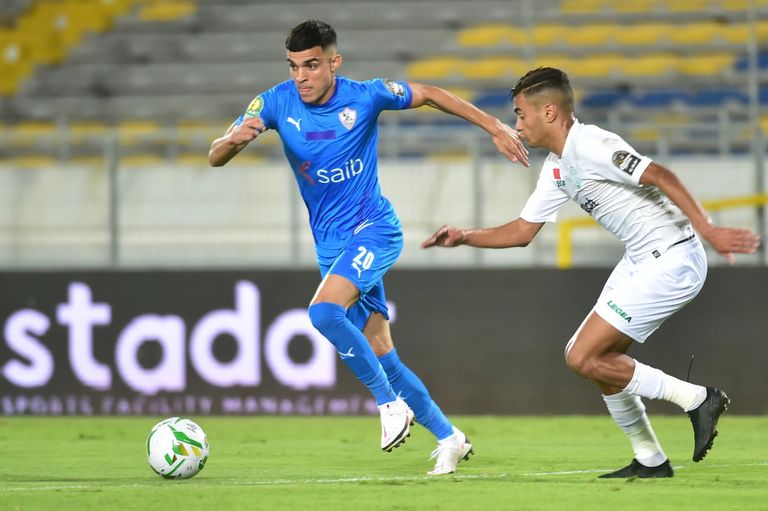 المغربي أشرف بن شرقي لاعب الزمالك المصري 