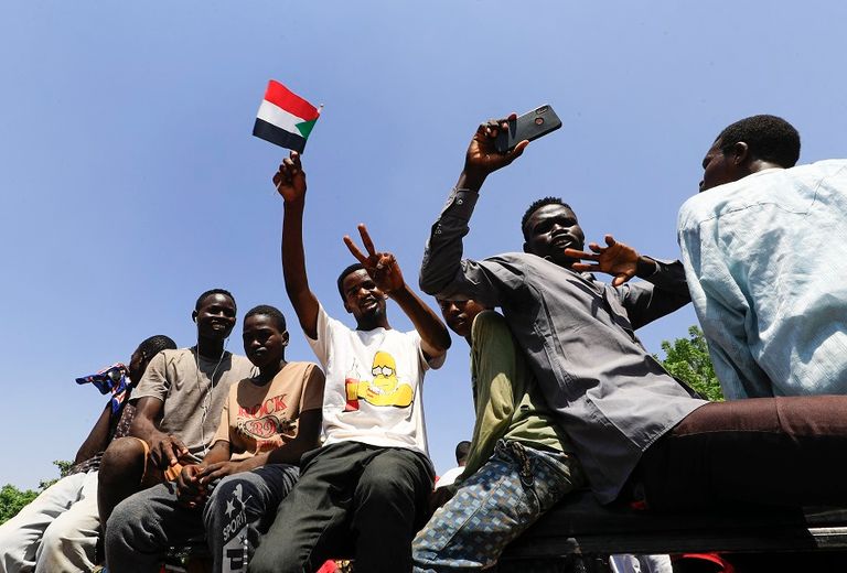 جانب من المظاهرات في الخرطوم - أ.ف.ب