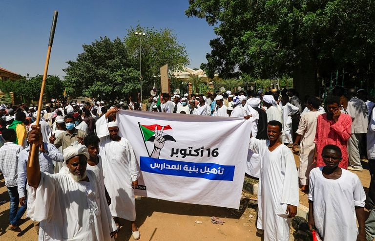 جانب من المظاهرات في الخرطوم - أ.ف.ب