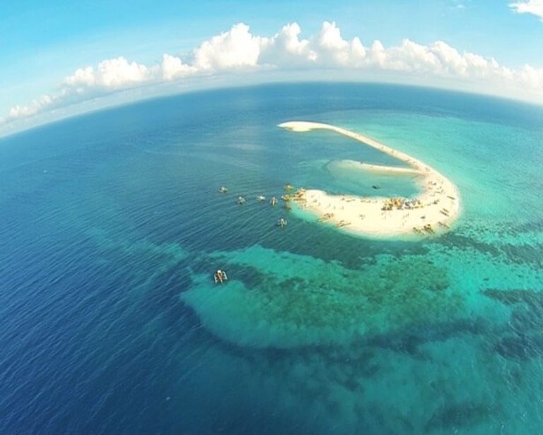 جزيرة كاميغوين في الفلبين