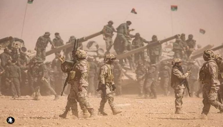 جانب من تدريب الجيش الليبي بالذخيرة الحية 