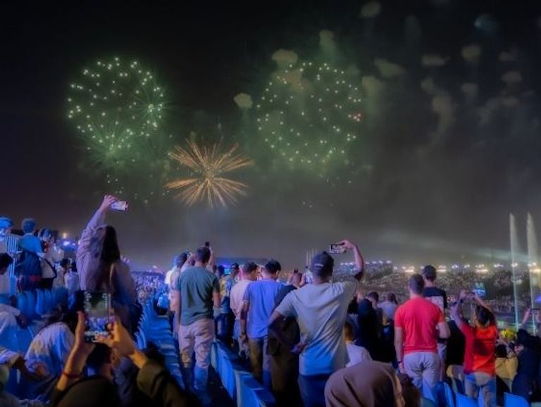 افتتاح موسم الرياض 2021 صور مذهلة لعروض الألعاب النارية