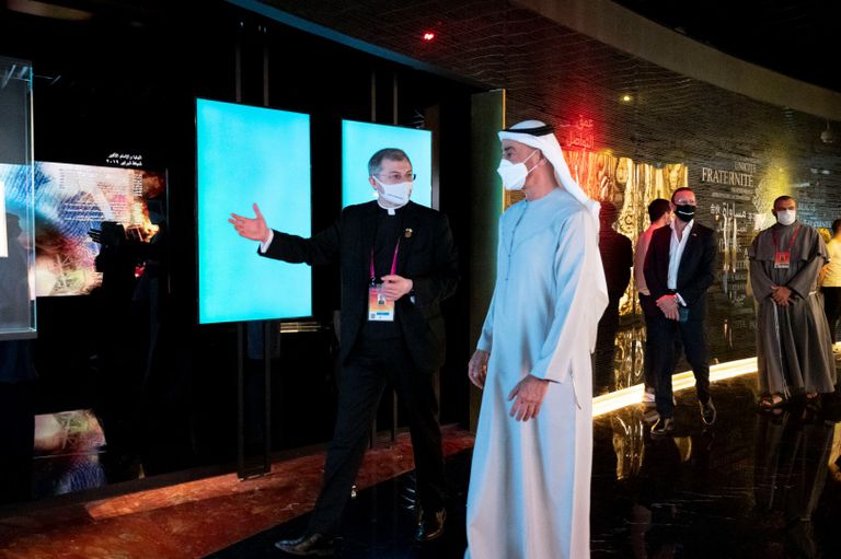 الشيخ محمد بن راشد آل مكتوم والشيخ محمد بن زايد آل نهيان