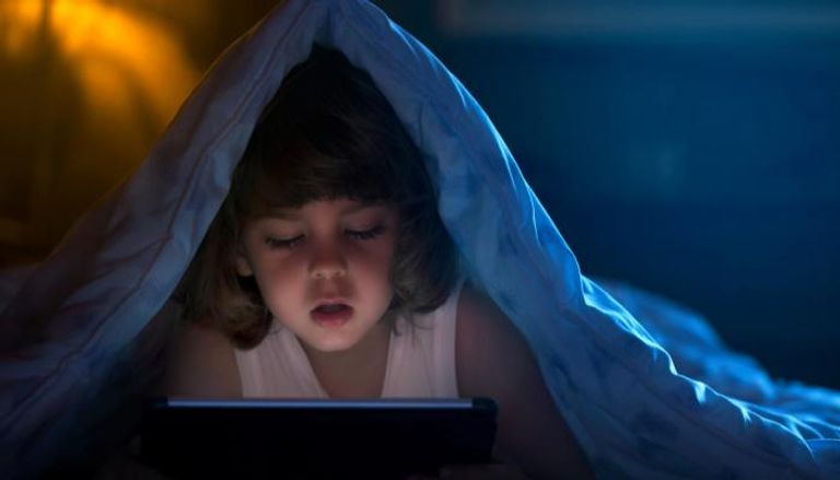 عدم السيطرة على مواعيد نوم الأطفال يسبب إحباطا للأهل