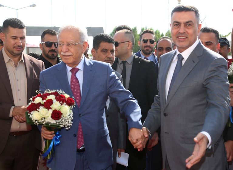 فعاليات فلكلورية بافتتاح معرض البصرة الدولي للكتاب