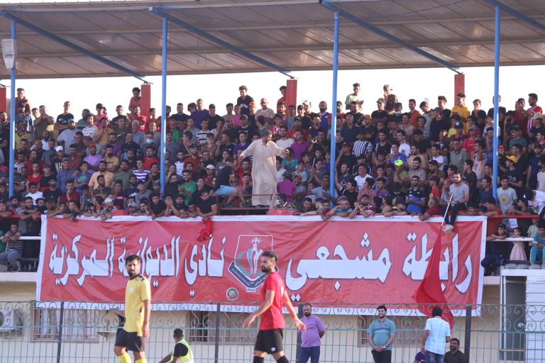 جماهير فريق الديوانية الدوري العراقي
