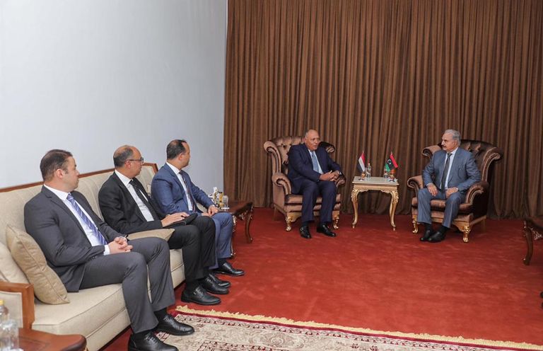 شكري وحفتر في بنغازي