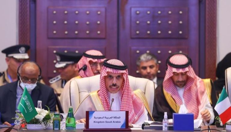 وزير الخارجية السعودي الأمير فيصل بن فرحان خلال المؤتمر