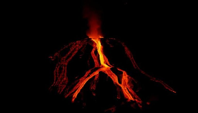 بركان لابالما بجزر الكناري في إيطاليا
