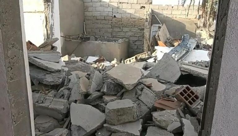 جانب من آثار الدمار الذي خلفه القصف الحوثي في الحديدة 