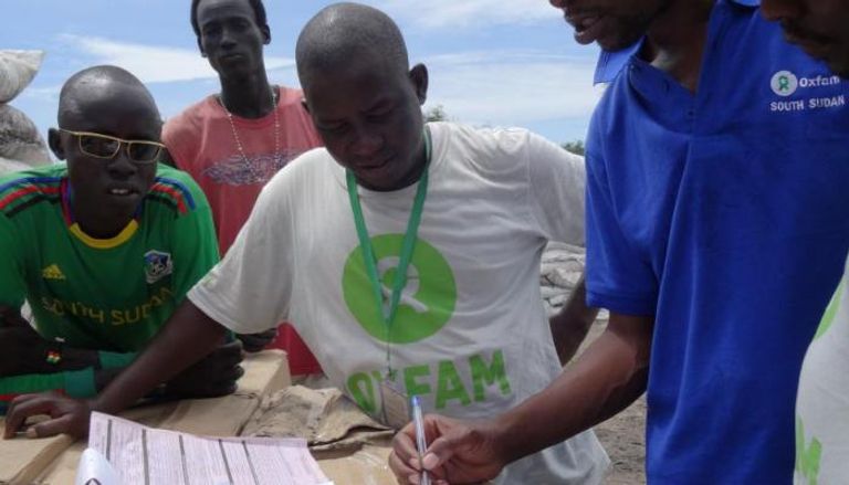 موظفو منظمة أوكسفام للإغاثة في جنوب السودان