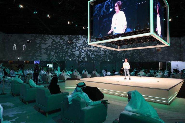 جانب من فعاليات اليوم الثاني لقمة 