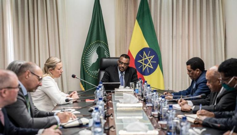 لقاء جمع وزير الخارجية الإثيوبي وجوتا أوربيلينين