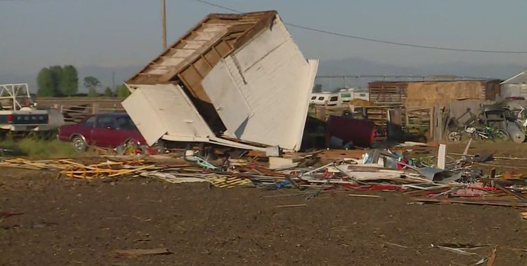 أحد الأعاصير القوية