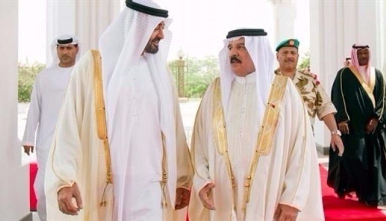 لقاء سابق بين الشيخ محمد بن زايد وملك البحرين