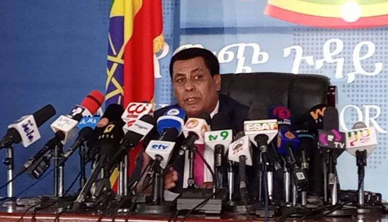 السفير دينا مفتي المتحدث الرسمي باسم الخارجية الإثيوبية في المؤتمر الصحفي