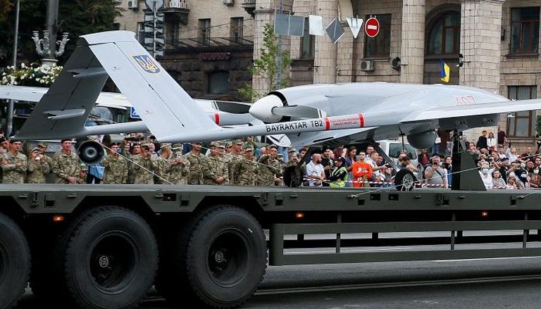  طيار صنع تركي شوهدت خلال بروفة عرض عسكري في كييف