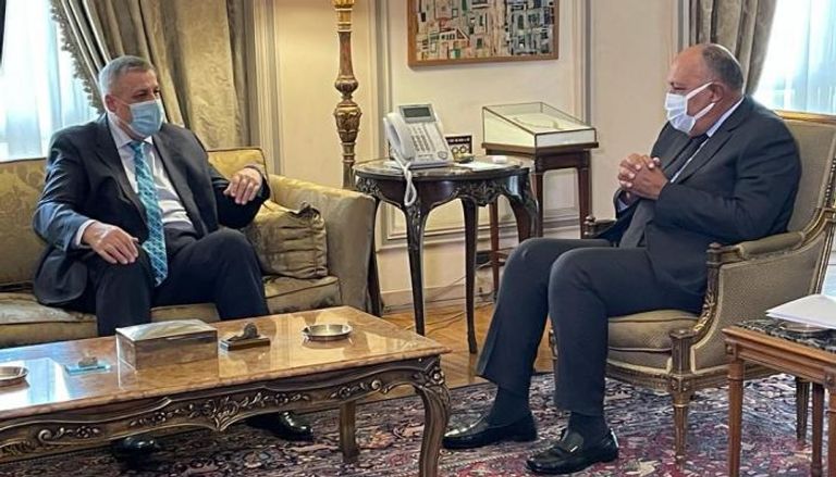 وزير الخارجية المصري سامح شكري والمبعوث الأممي إلى ليبيا