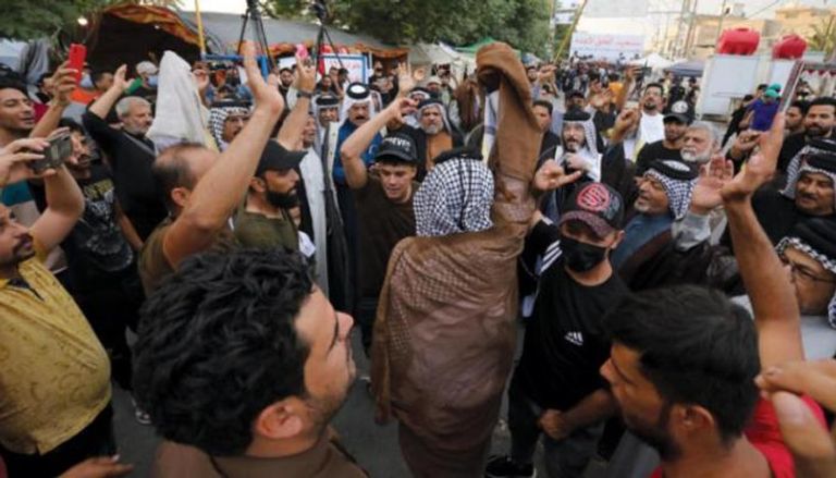 أنصار قوى خاسرة يحتشدون أمام المنطقة الرئاسية ببغداد