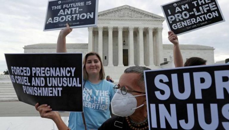 مدافعون عن الحق في الإجهاض بأمريكا