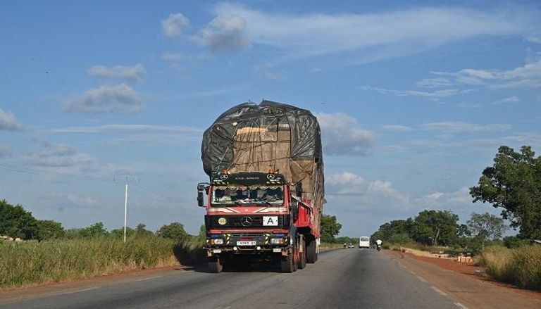 طريق حدودي بين بوركينا فاسو ومالي