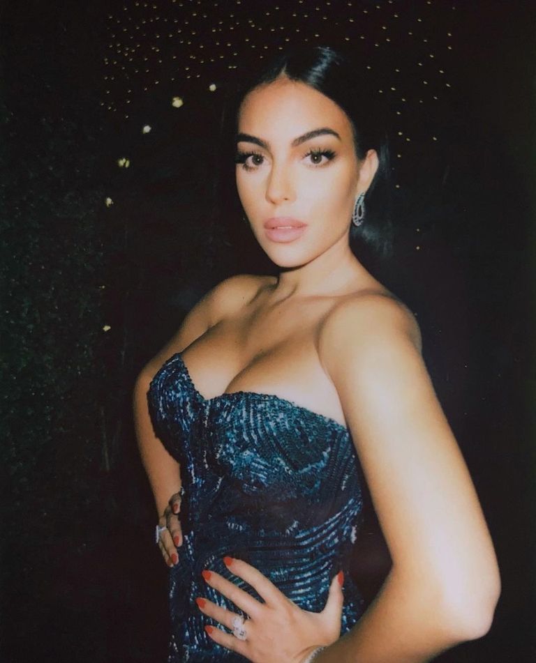 جورجينا رودريغيز عارضة أزياء مشهورة وصديقة اللاعب كريستيانو رونالدو