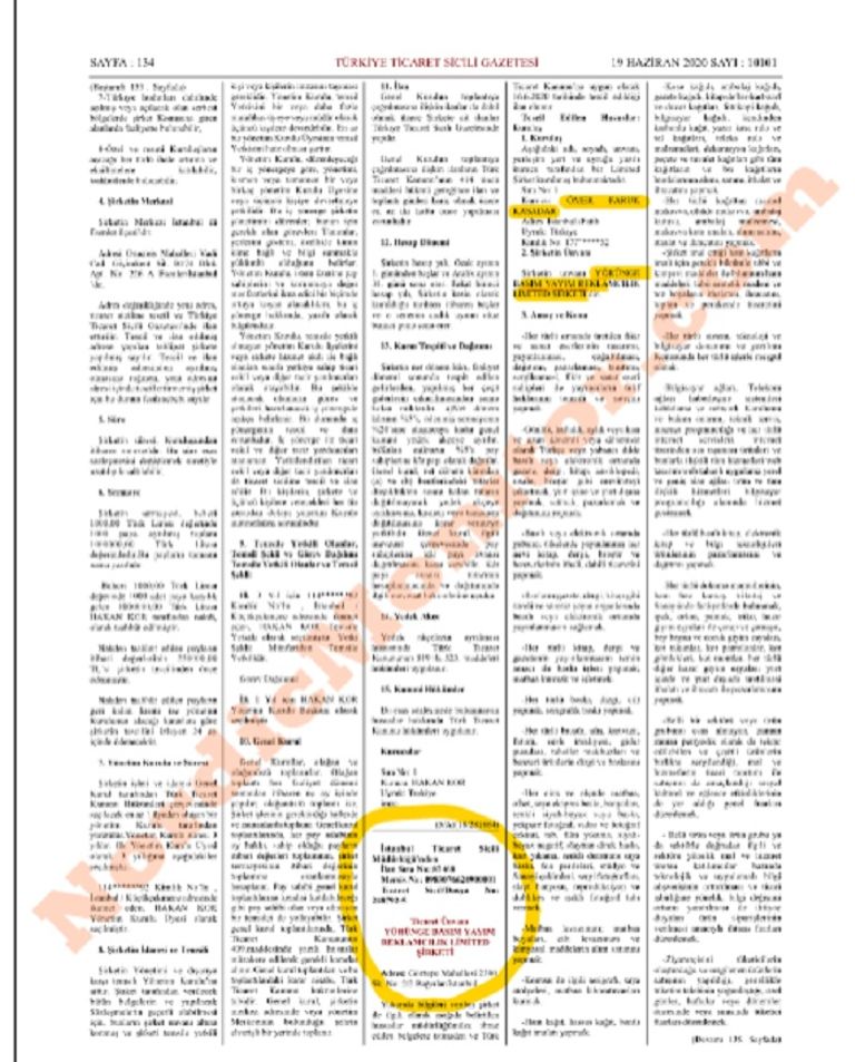 مصطفى كاسادار يوقع كتابا لأحد المعجبين - نورديك مونيتور