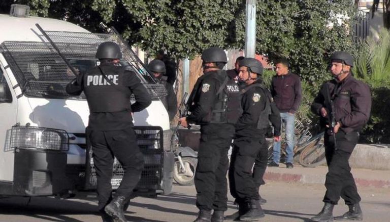 عناصر من الأمن التونسي