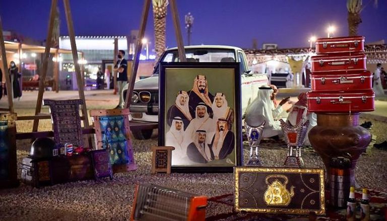 "قرية زمان" تعود بالزوار إلى أنماط الحياة في السعودية قديما