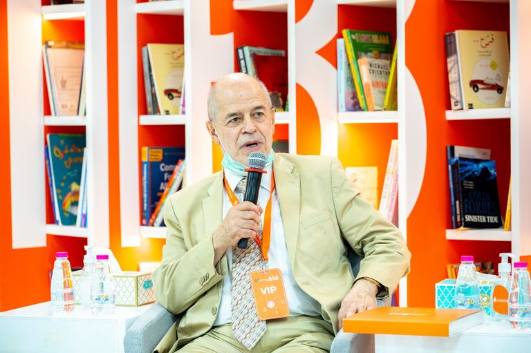 جلسة "الاستشراق وجديده" بمعرض الشارقة الدولي للكتاب