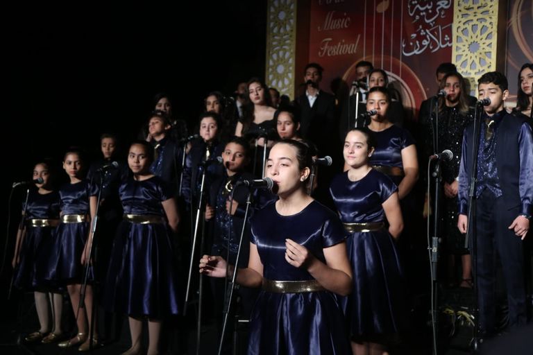 الحلاني أشعل حماس الجمهور برقصة الدبكة 