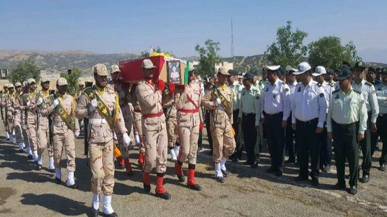 جندي في قوات حرس الحدود الإيرانية- صورة من